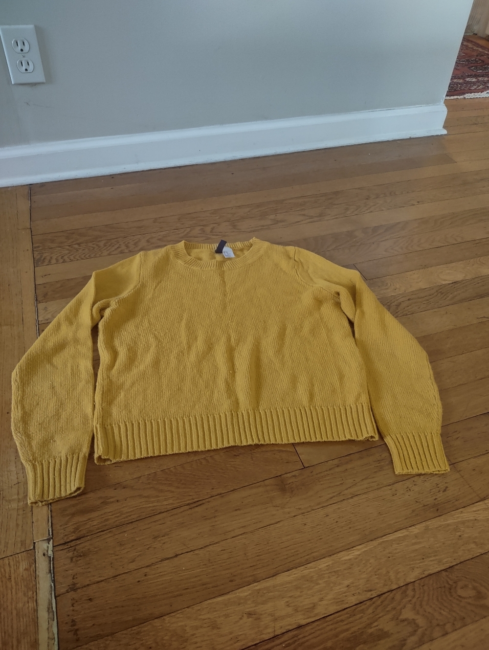 H&M Divided Mustard Yellow Crop Knit Crewneck Sweater Cozy Fall Size XS